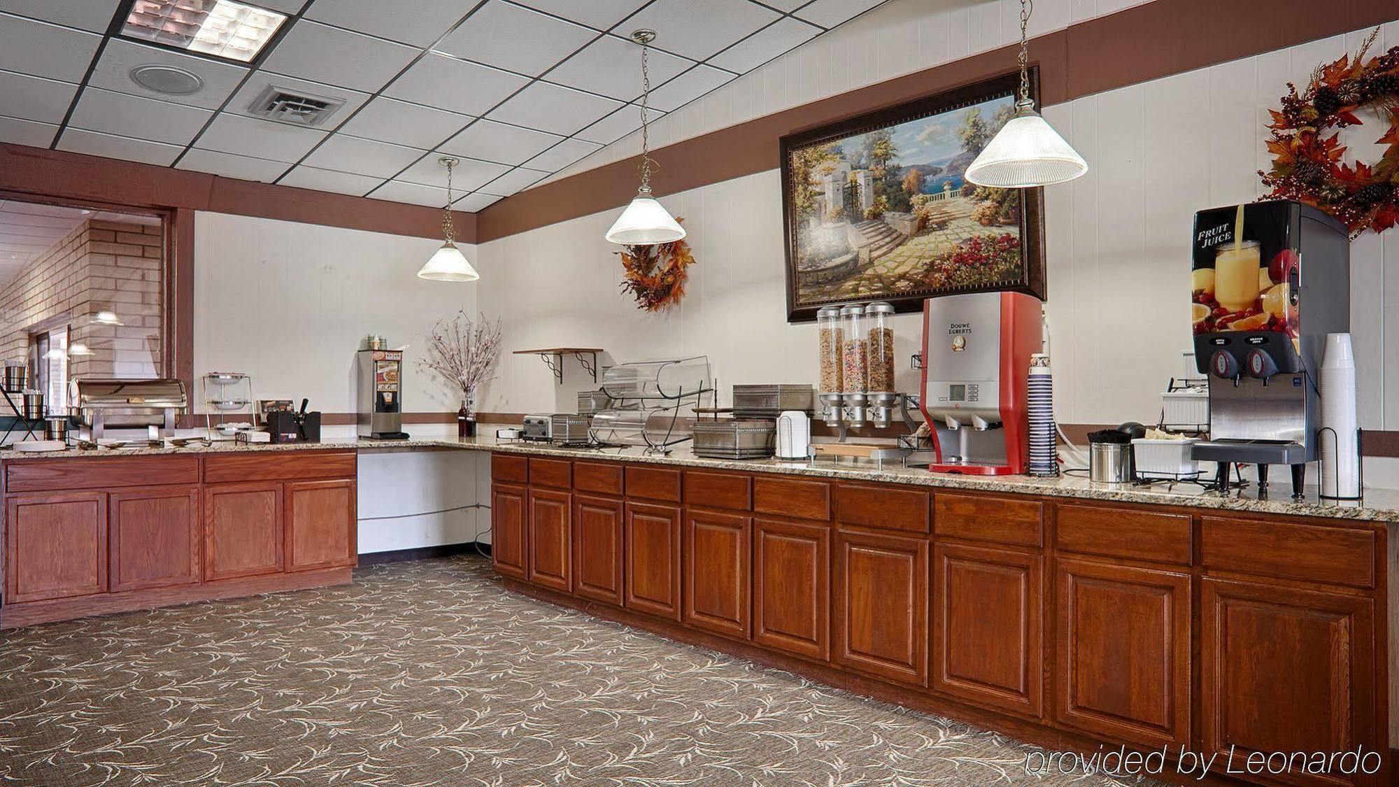 Red Coach Inn Newton Экстерьер фото